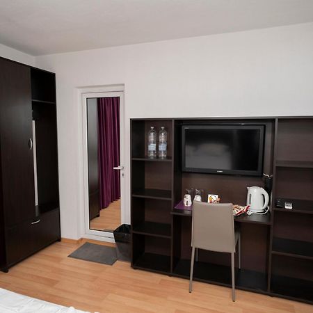 פטריך Guest House Traikovi מראה חיצוני תמונה