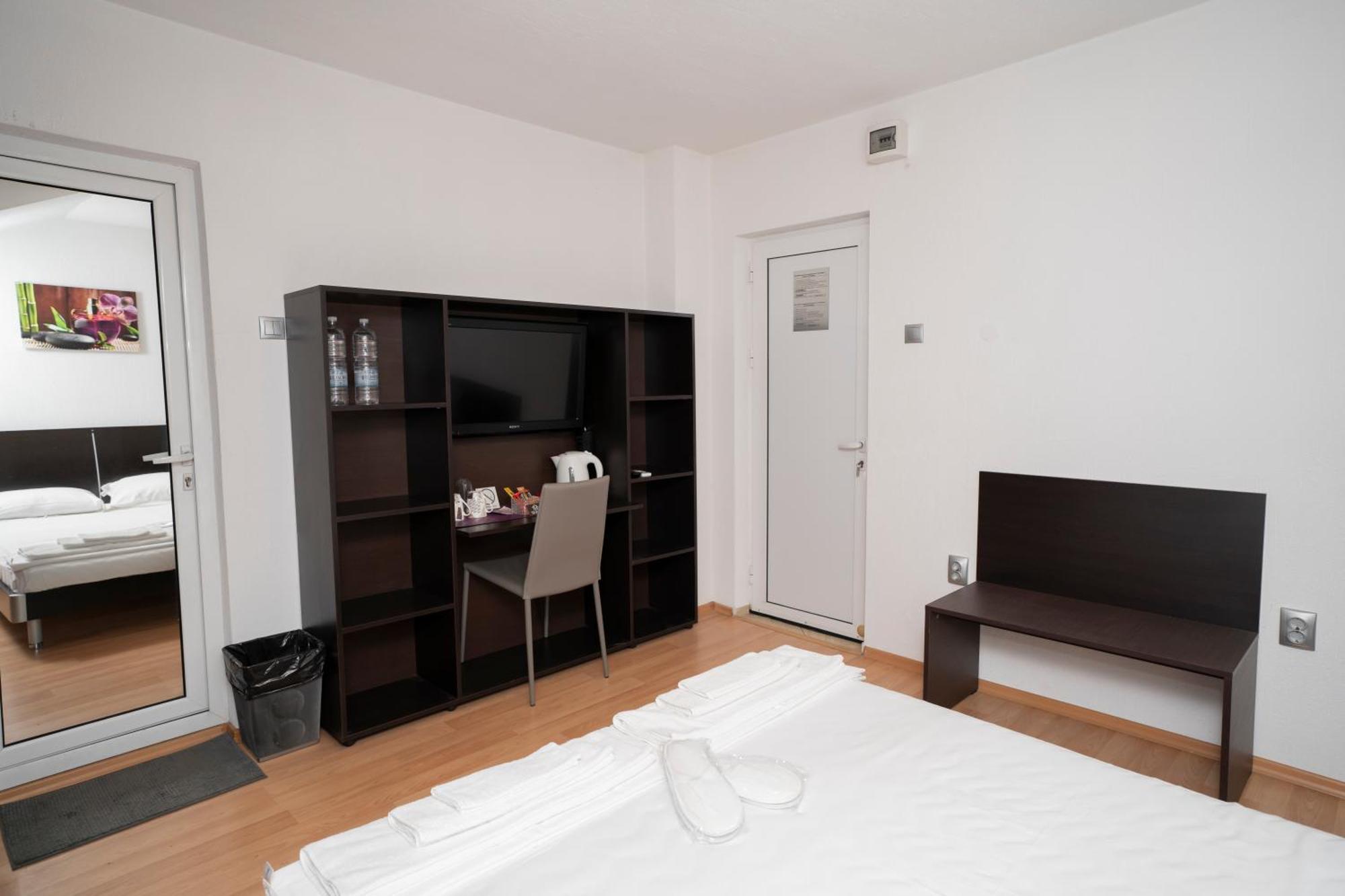 פטריך Guest House Traikovi מראה חיצוני תמונה