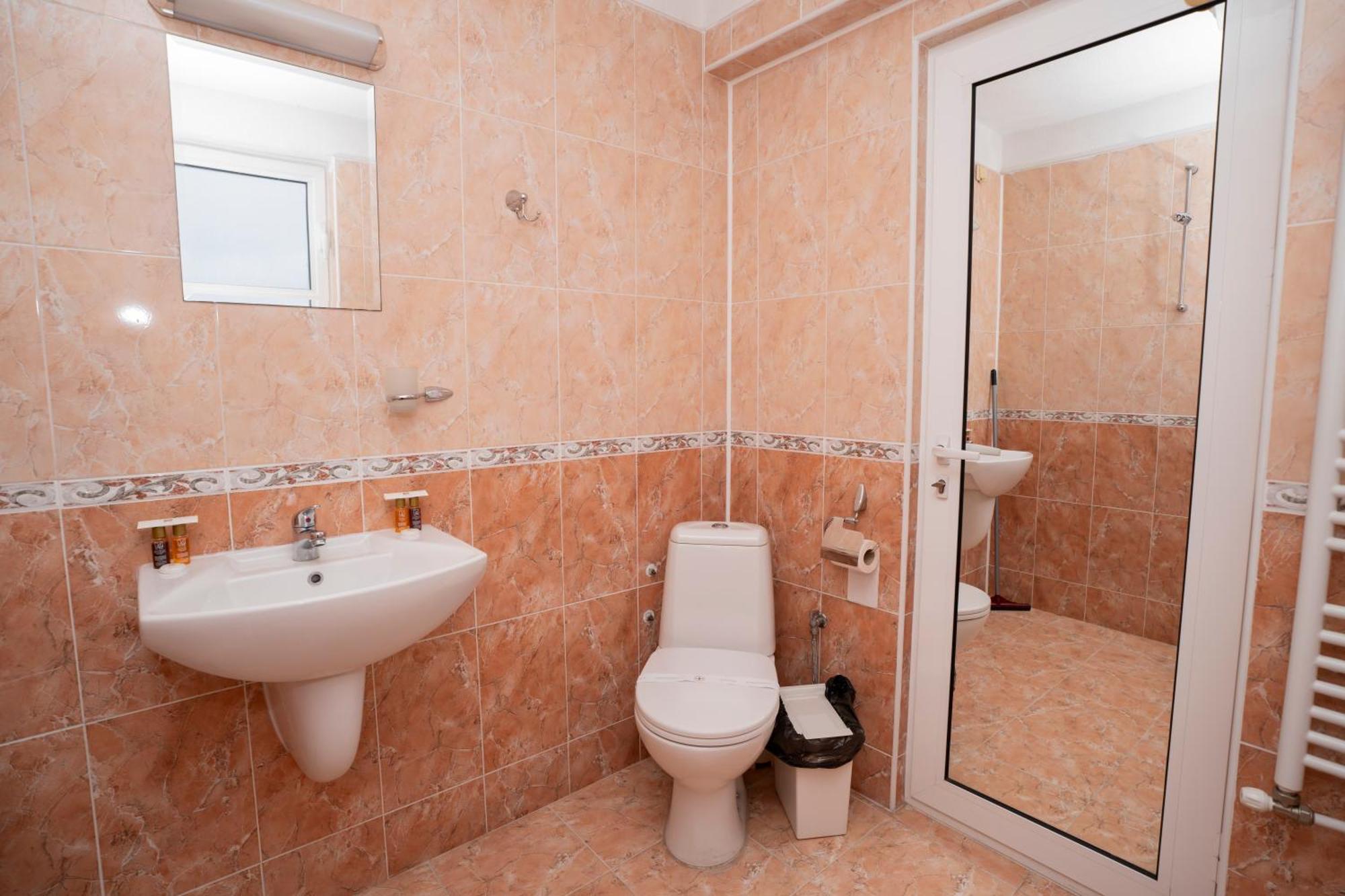 פטריך Guest House Traikovi מראה חיצוני תמונה