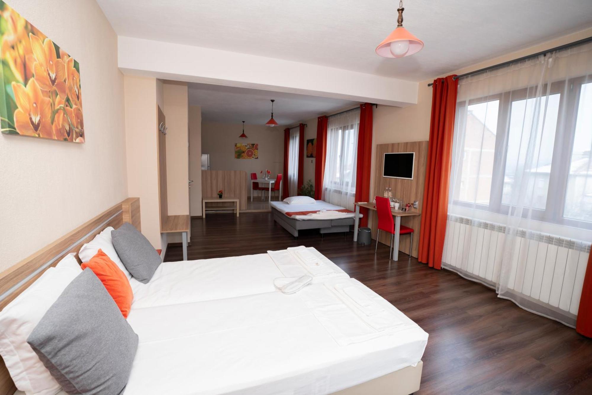 פטריך Guest House Traikovi מראה חיצוני תמונה