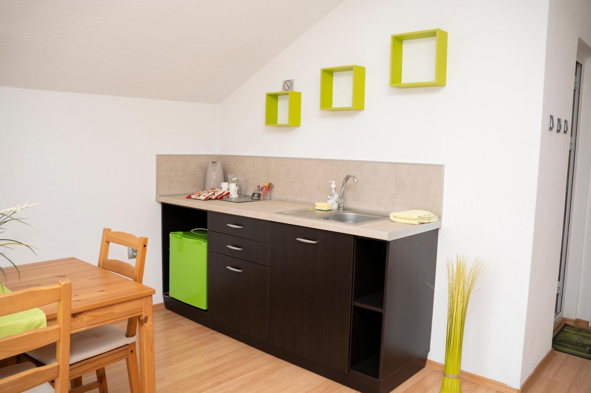 פטריך Guest House Traikovi מראה חיצוני תמונה