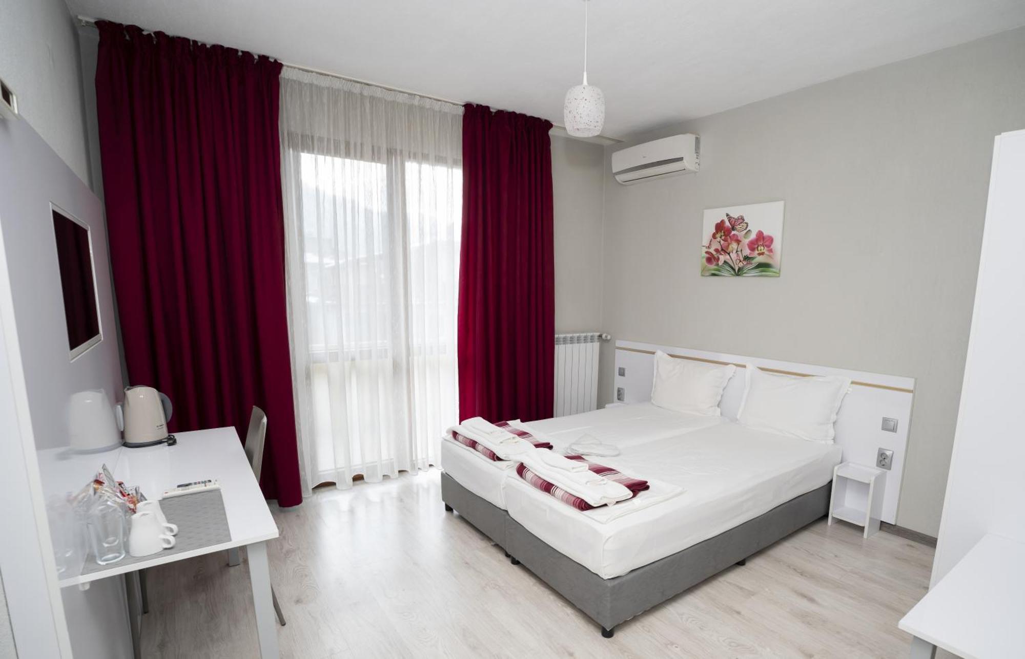 פטריך Guest House Traikovi מראה חיצוני תמונה
